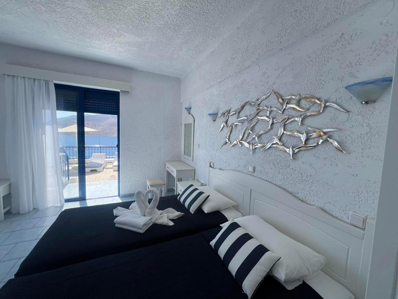 Marinas Studios Livadia  Quarto foto